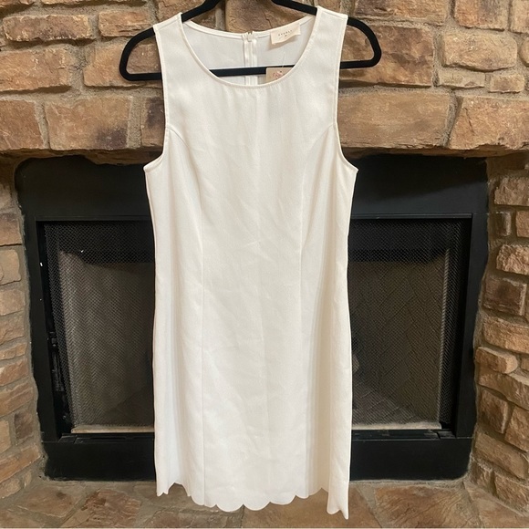 NWT Pitaya bright white scalloped sleeveless dress. Large - Picture 1 of 7